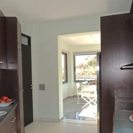 Villa Provarma Hills Luxury Gerani