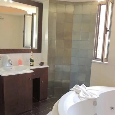 Provarma Hills Luxury Gerani Villa *