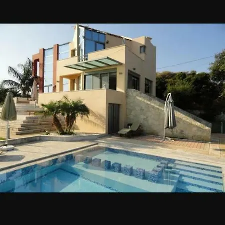 Provarma Hills Luxury Gerani *